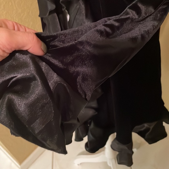 Helene Blake Velvet Jacket - Picture 13 of 16